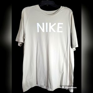 Nike Tee